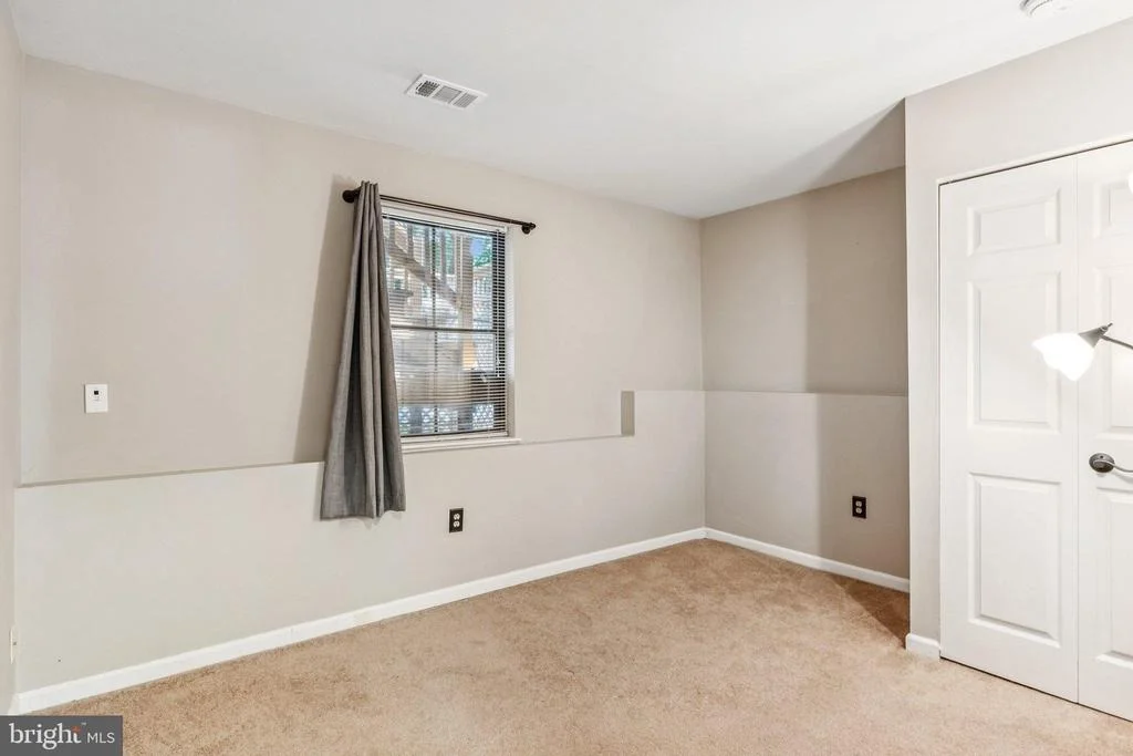 Photo of 910 LANGDON COURT