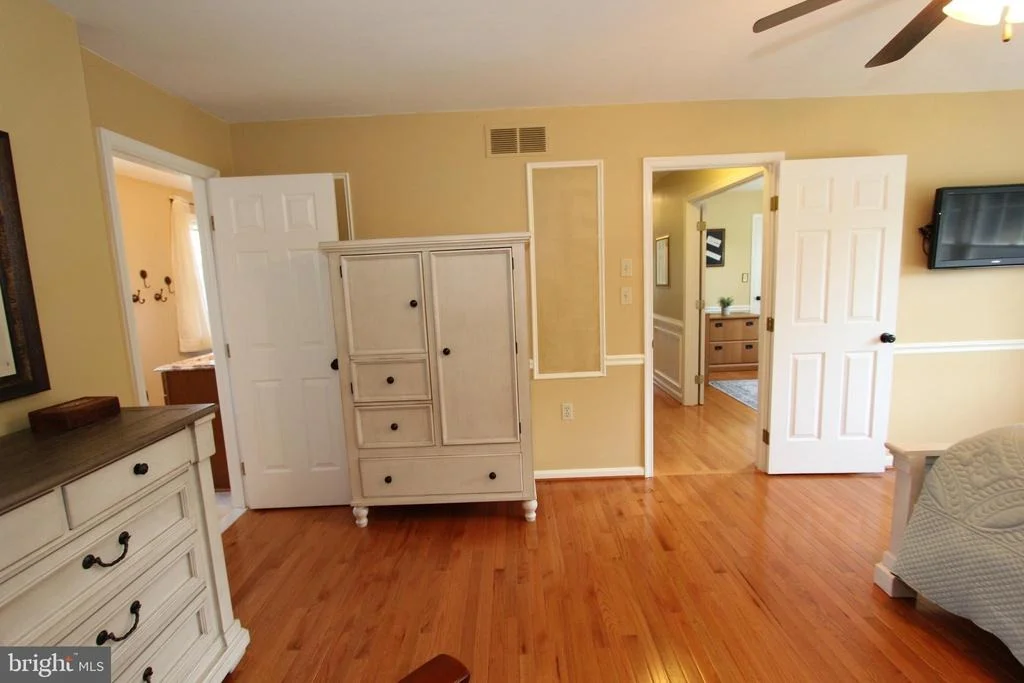 Photo of 6759 MEADOWSIDE DRIVE