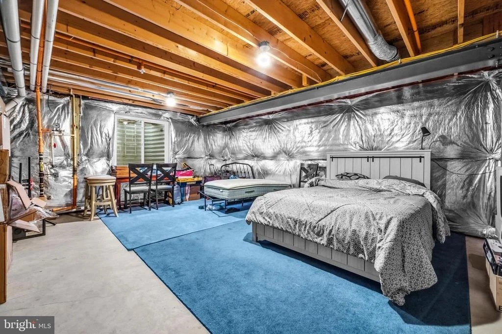 Photo of 131 FAIR BROOK WAY