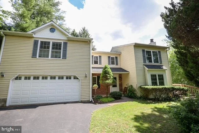 Photo of 1740 FAIRMOUNT ROAD
