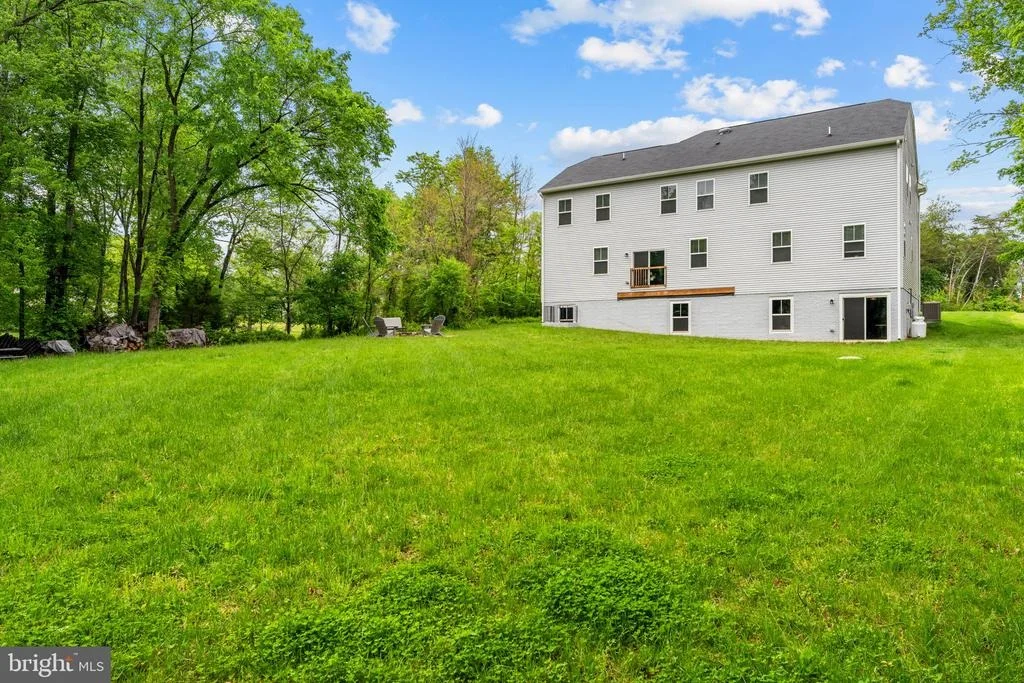 Photo of 15609 THOROUGHFARE ROAD