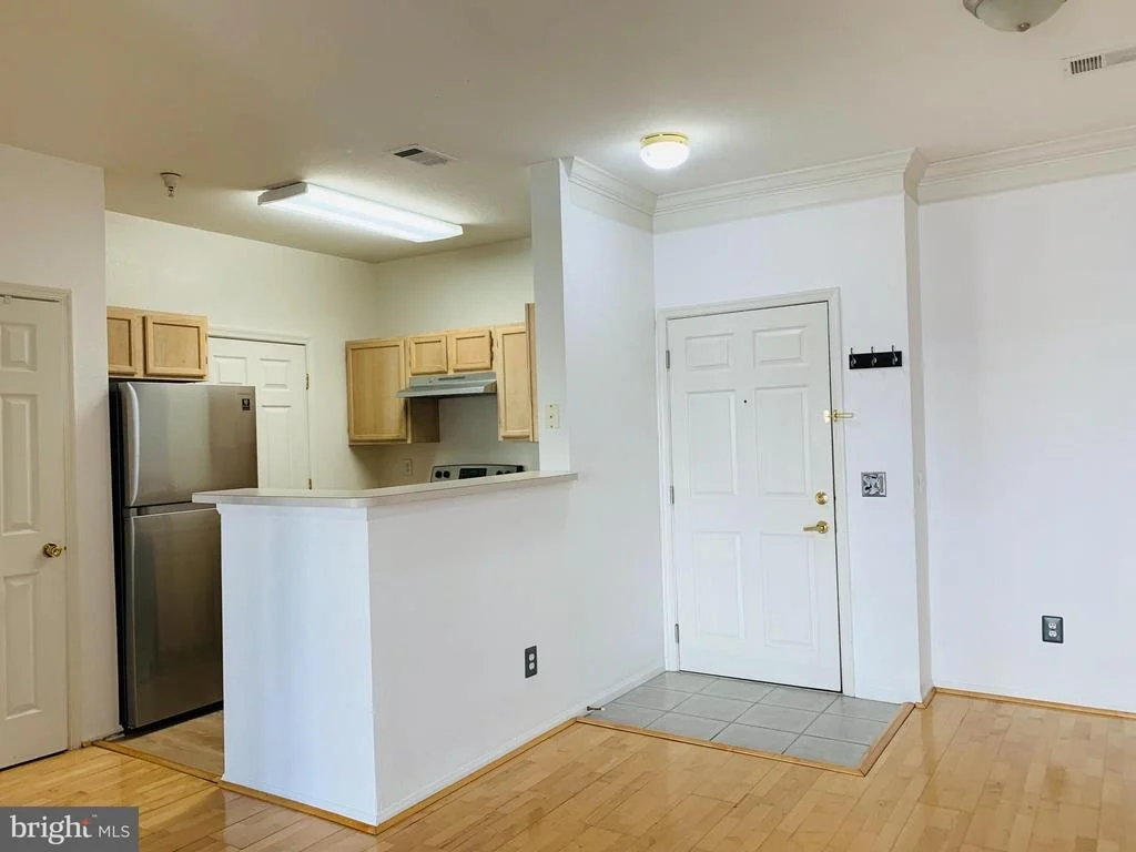 Photo of Unit 7211 at 1570 SPRING GATE DRIVE