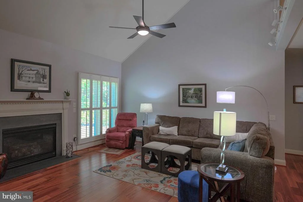 Photo of 18710 DOVER DRIVE