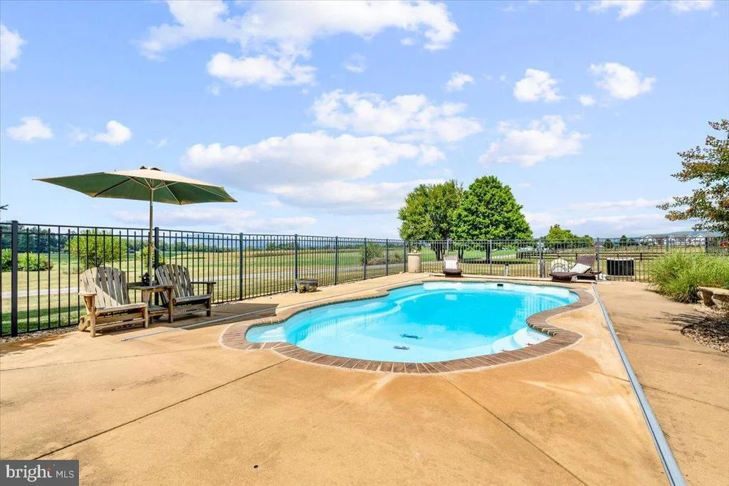 Photo of 3938 CHERRY LANE