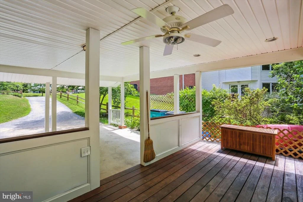 Photo of 11816 LONGDRAFT COURT