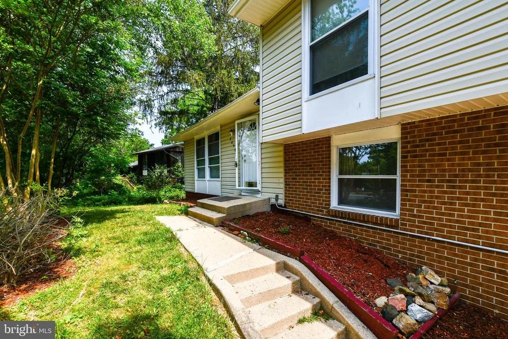 Photo of 9460 WANDERING WAY
