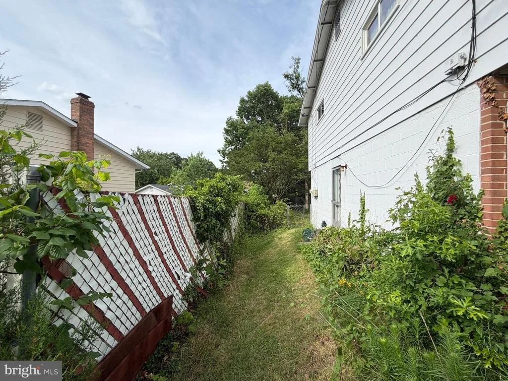 Photo of 4231 KINMOUNT ROAD