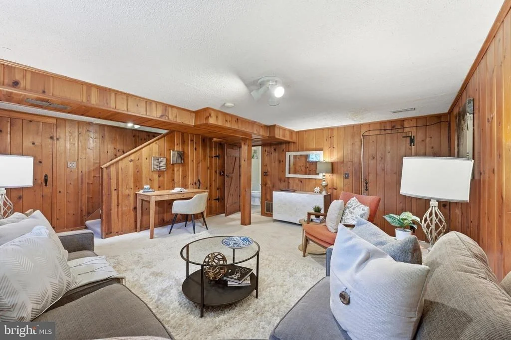 Photo of 1102 MEURILEE LANE