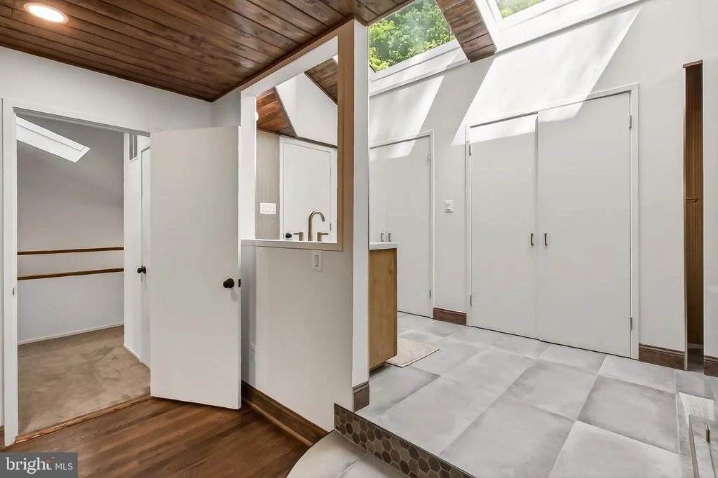 Photo of 2603 KLINGLE ROAD NW