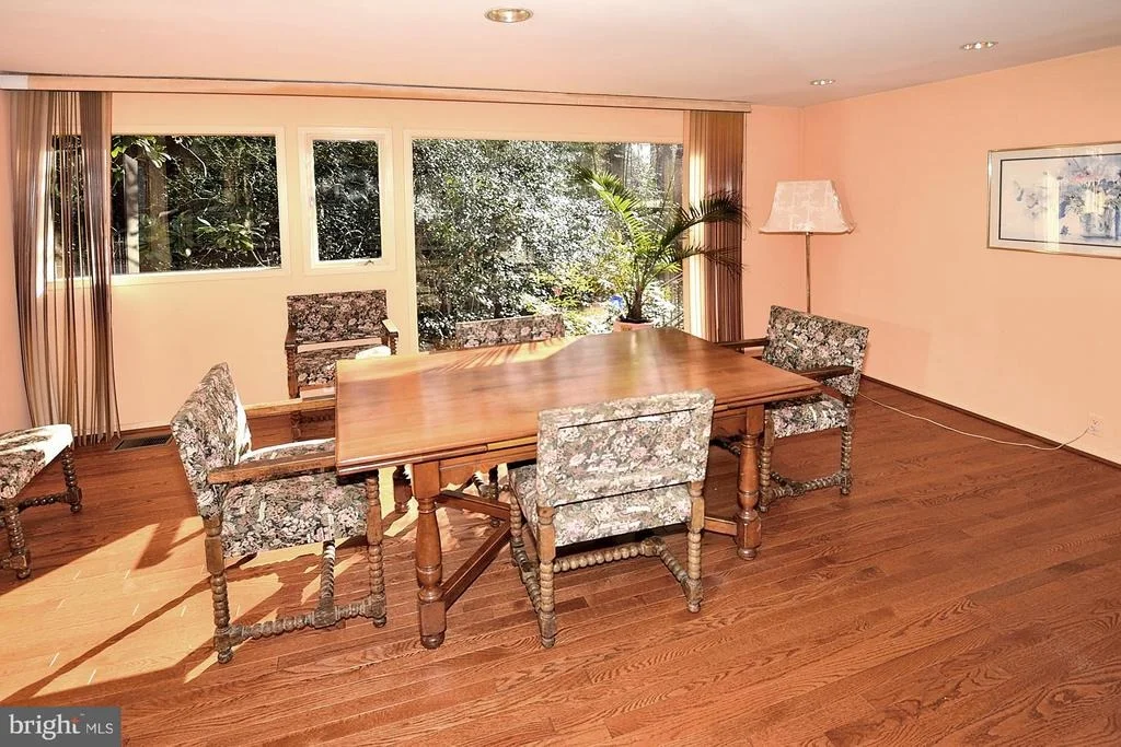 Photo of 4 BUTTONWOOD LANE