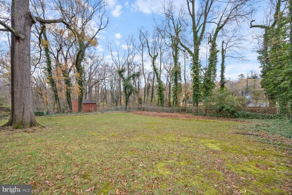 Photo of 26 LAKESIDE DRIVE