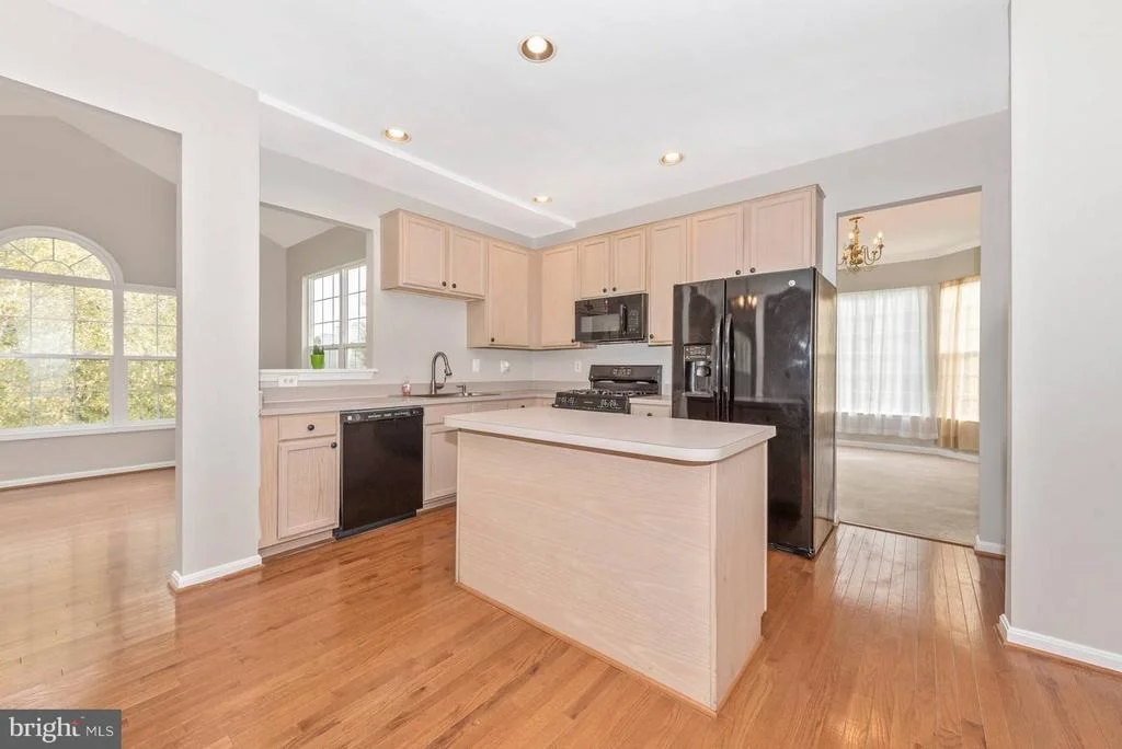 Photo of 606 BUSHYTAIL DRIVE
