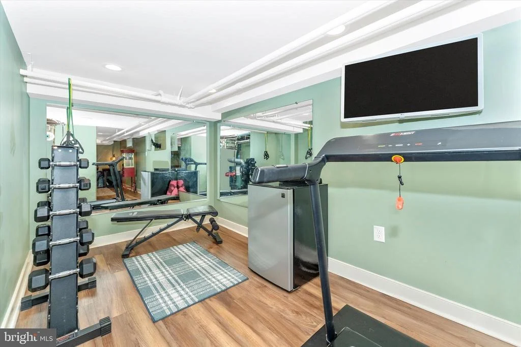 Photo of 402 W 2ND STREET