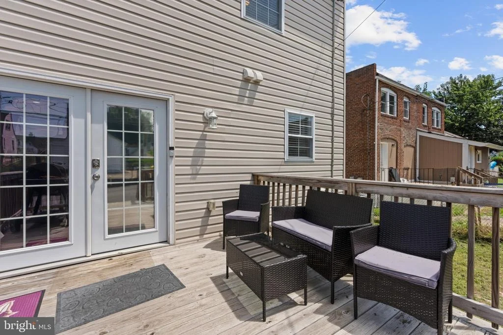 Photo of 209 W EDGEVALE ROAD