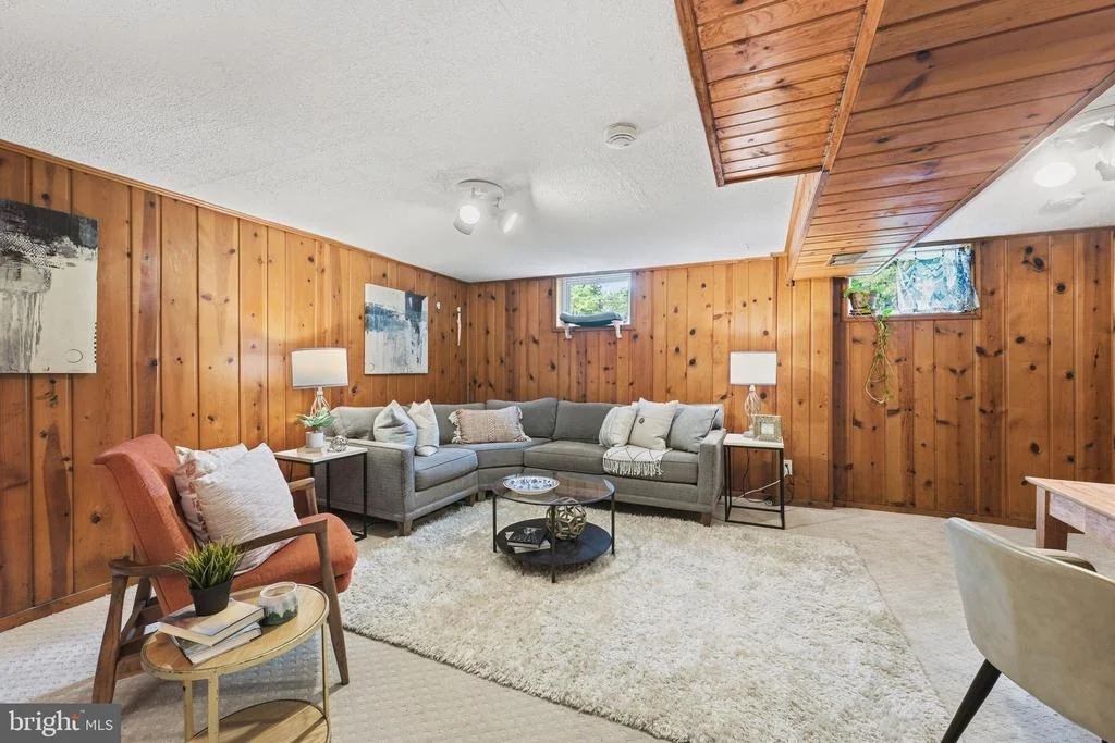 Photo of 1102 MEURILEE LANE
