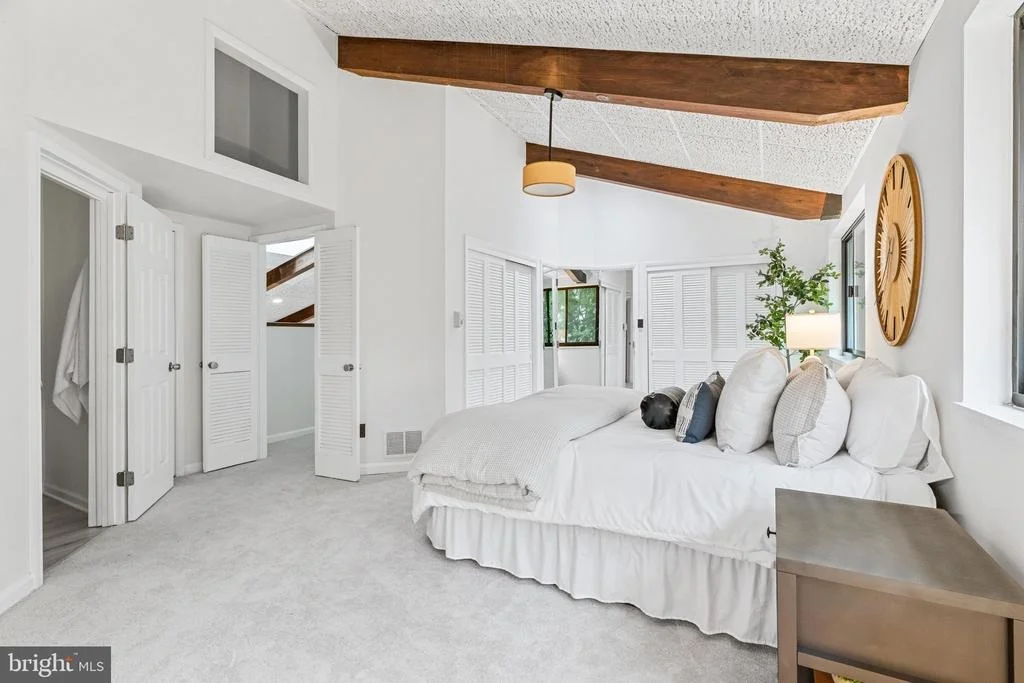 Photo of 6422 QUINN ROAD