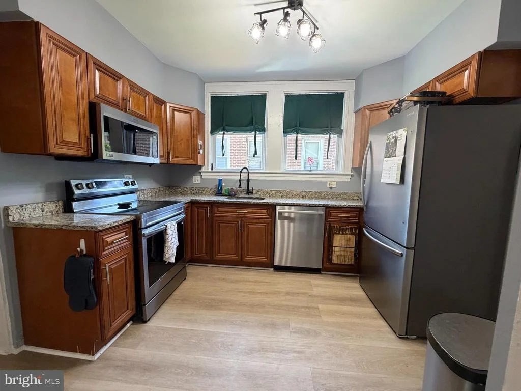 Photo of 3901 W COLD SPRING LANE W