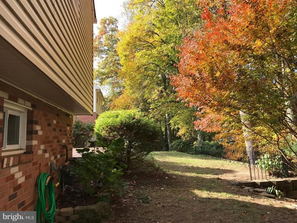 Photo of 8534 KENTFORD DRIVE
