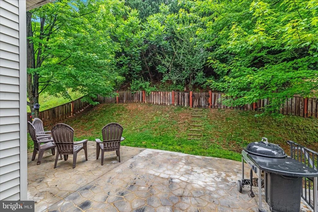 Photo of 660 BEEHIVE WAY