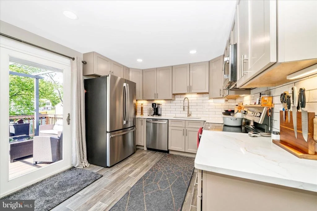 Photo of 5696 PEBBLE DRIVE