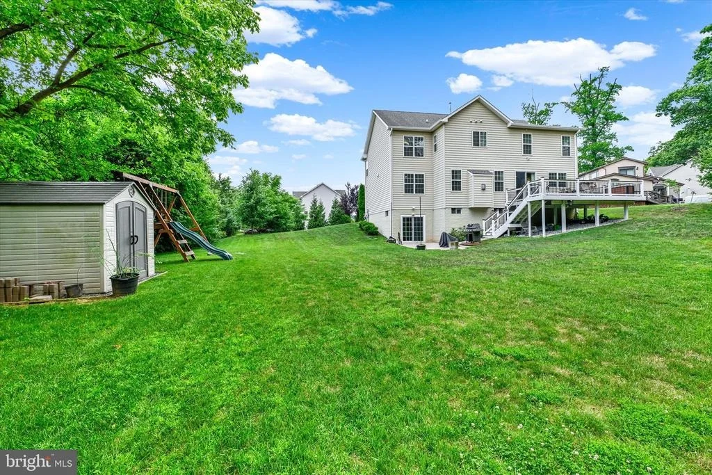 Photo of 7510 LEAFY TREE LANE