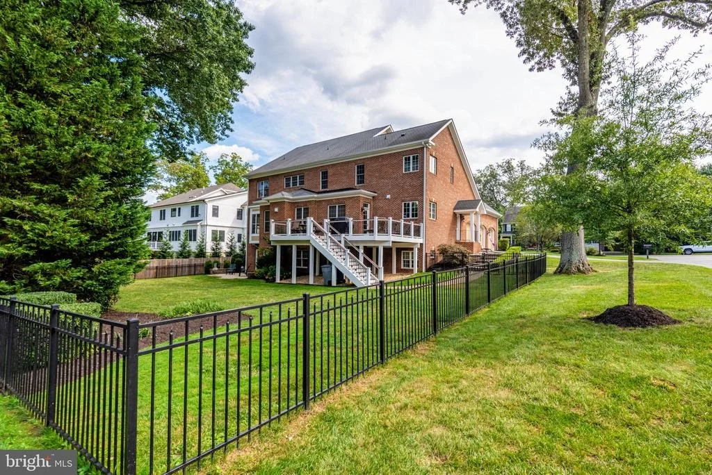 Photo of 7030 ELIZABETH DRIVE