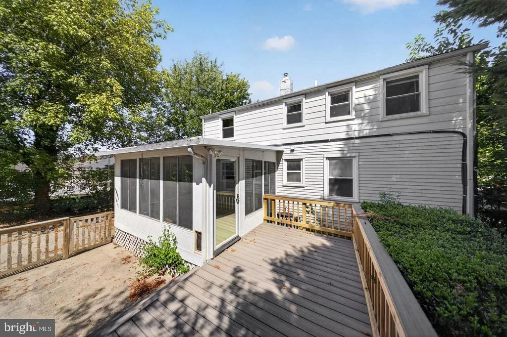Photo of 2712 NEWTON STREET