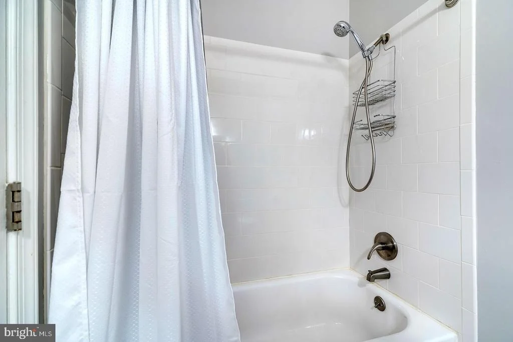Photo of 30390 E MILL RUN