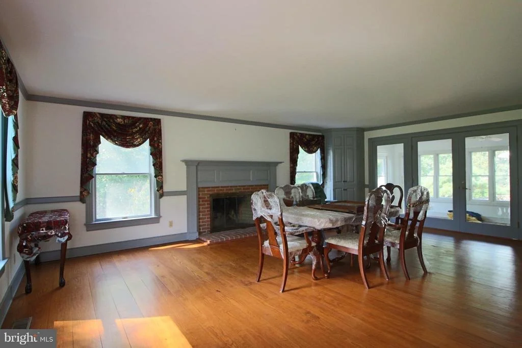 Photo of 220 LEITCH ROAD