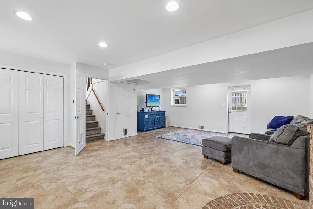 Photo of 904 HORIZON ROAD