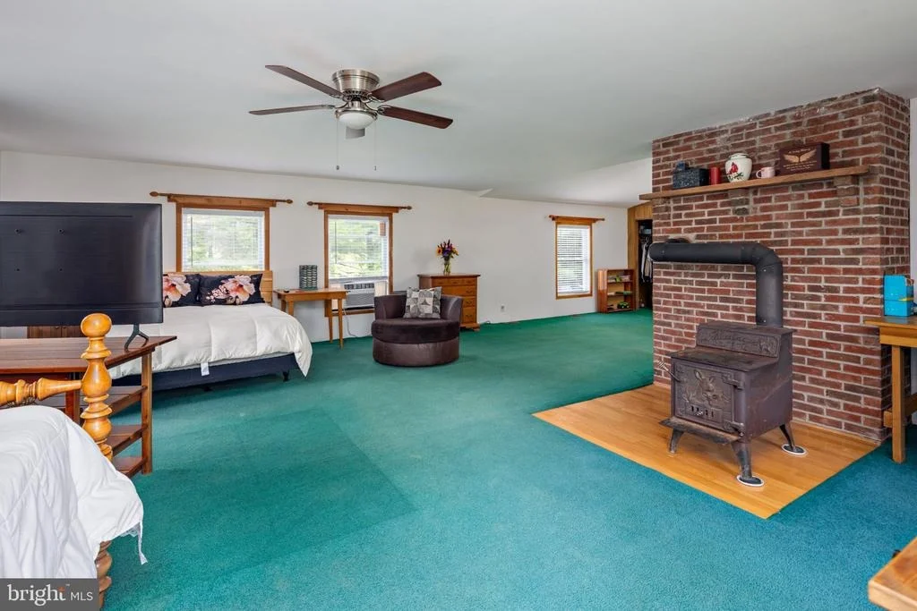 Photo of 1045 DOYLE ROAD