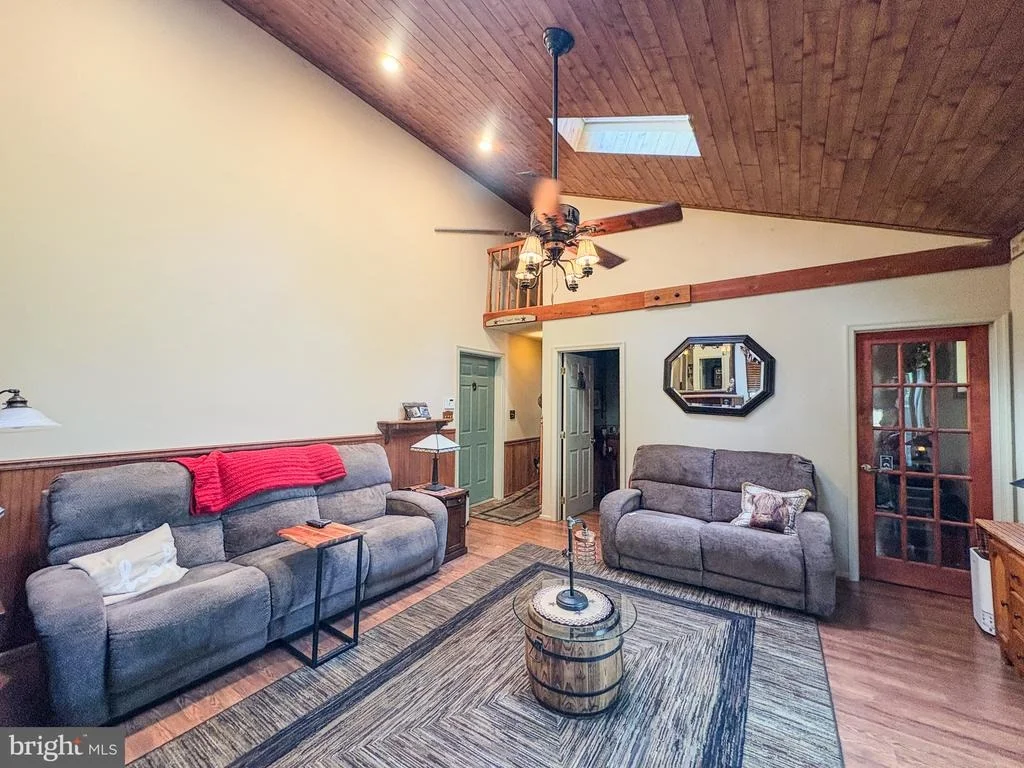 Photo of 2133 PORTER ROAD