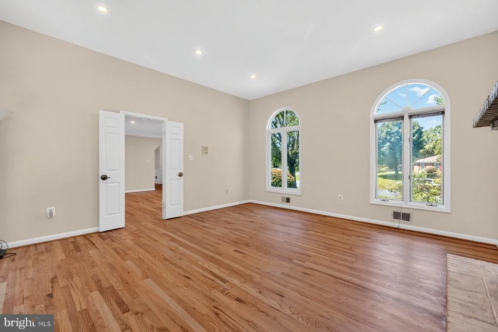 Photo of 15001 NOTLEY ROAD