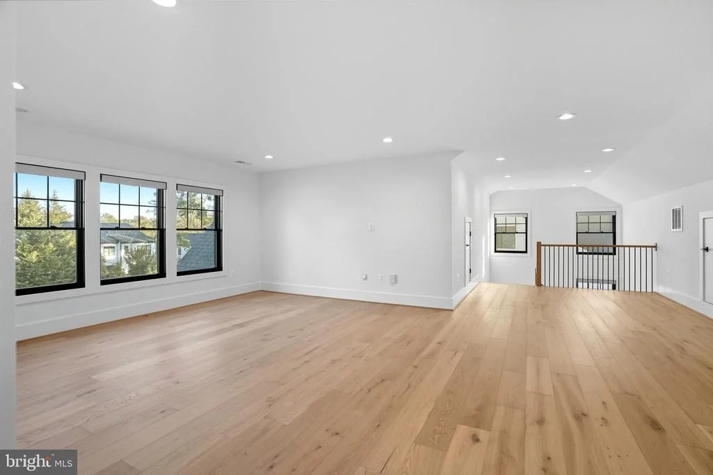 Photo of 1111 INGLESIDE AVENUE