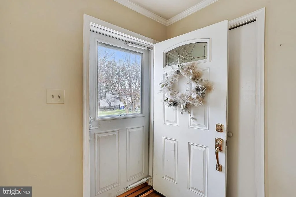 Photo of 9109 ROUNDLEAF WAY