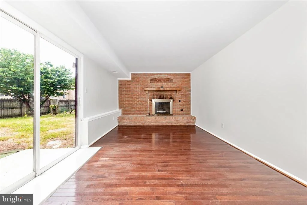 Photo of 176 STONEYBROOK COURT