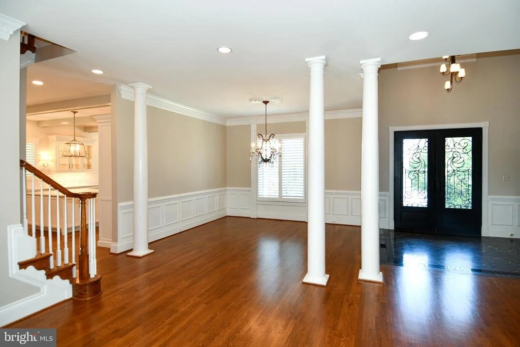 Photo of 7808 SOUTHDOWN ROAD