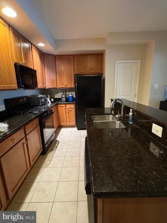 Photo of Unit 34A at 1814 POOLSIDE LANE