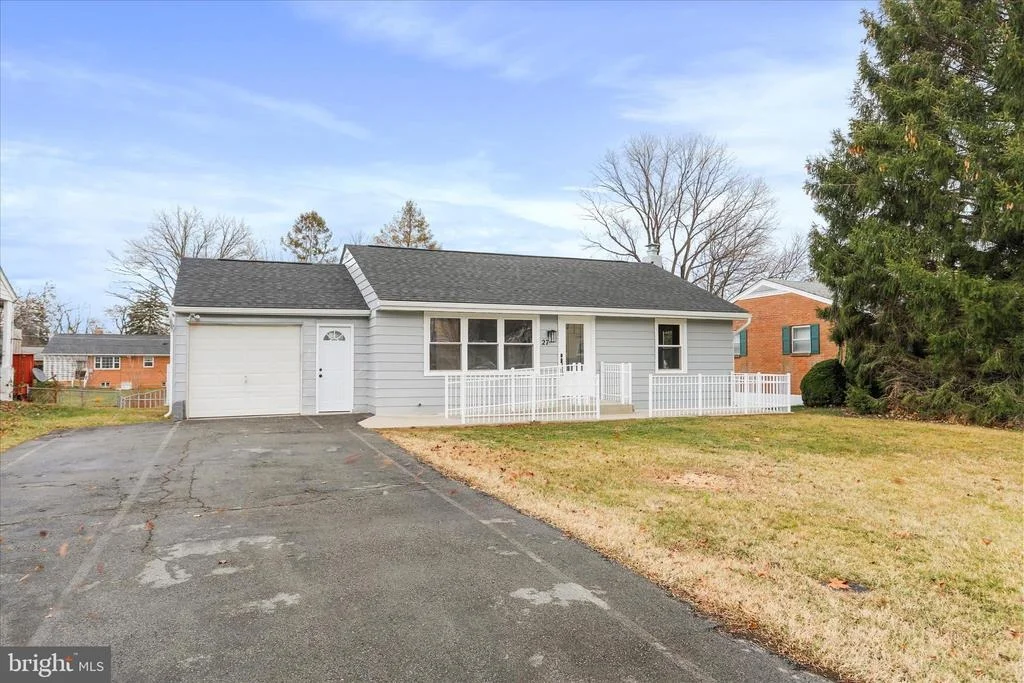Photo of 27 HARVARD ROAD