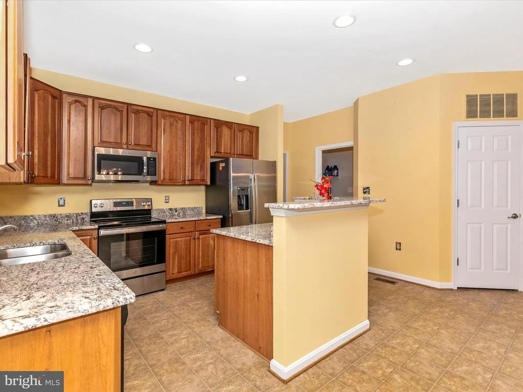 Photo of 605 CROSSOVER COURT