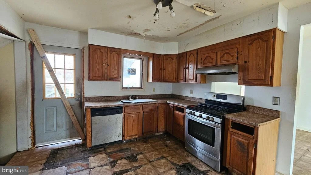 Photo of 1500 VENUS DRIVE