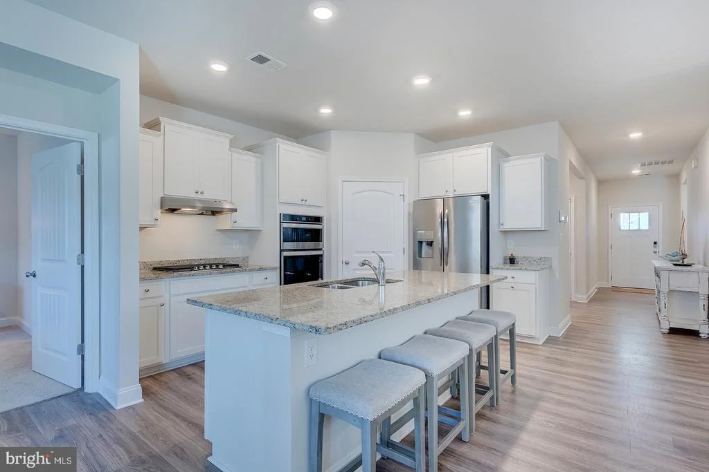Photo of 15496 CRAPE MYRTLE ROAD