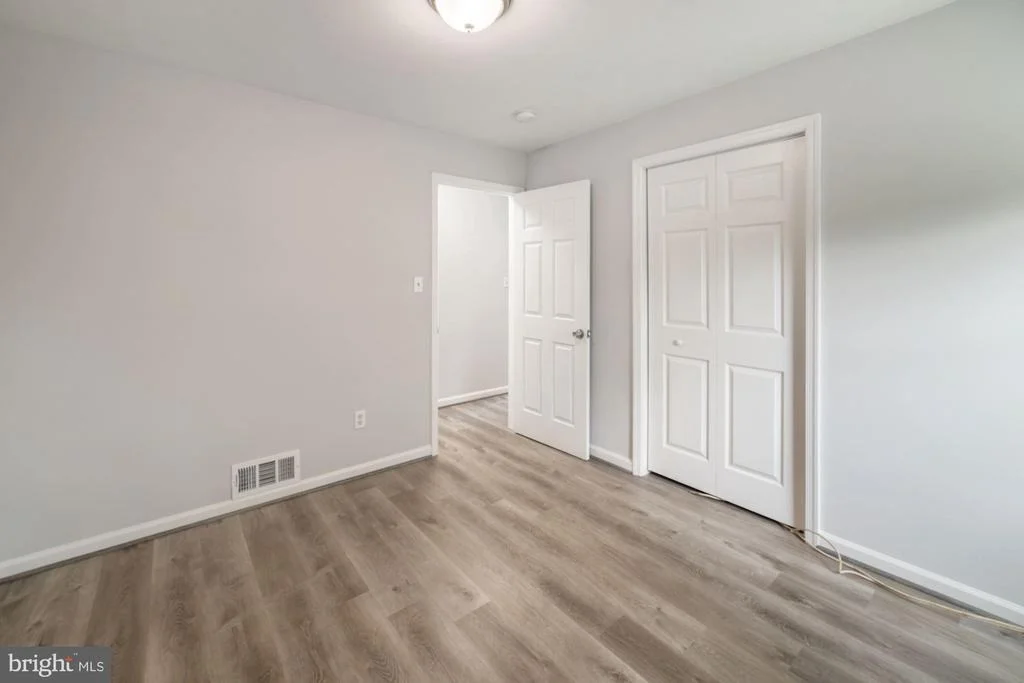 Photo of 7308 WALKER MILL ROAD