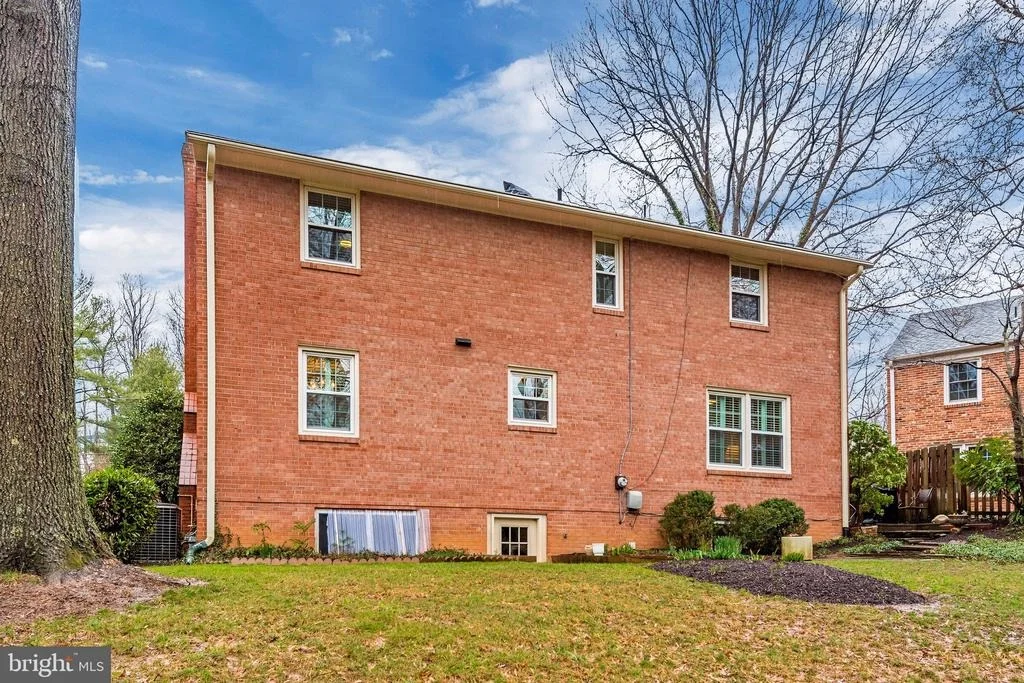 Photo of 8504 AQUEDUCT ROAD
