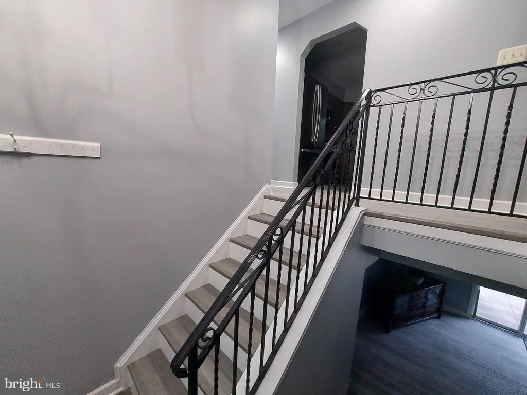 Photo of 8904 BALLARD LANE