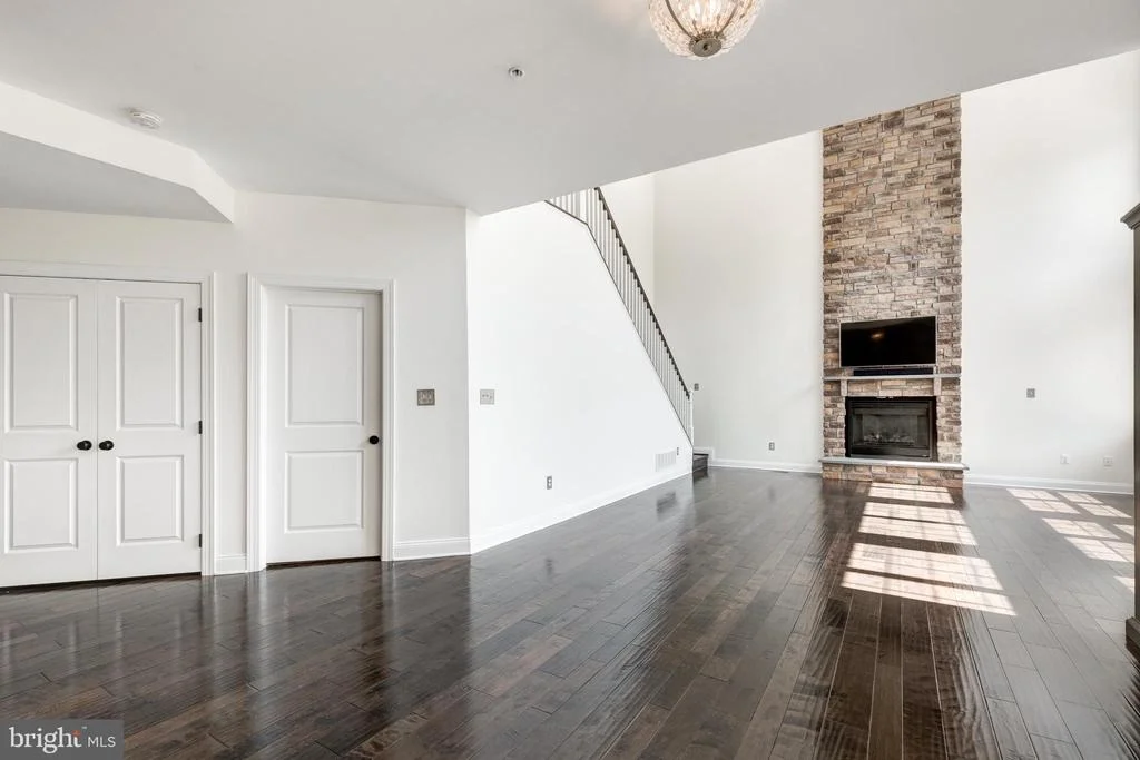 Photo of 14307 OAK MEADOW ROAD