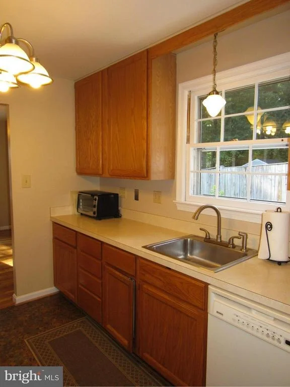 Photo of 6700 HUNTSMAN BOULEVARD
