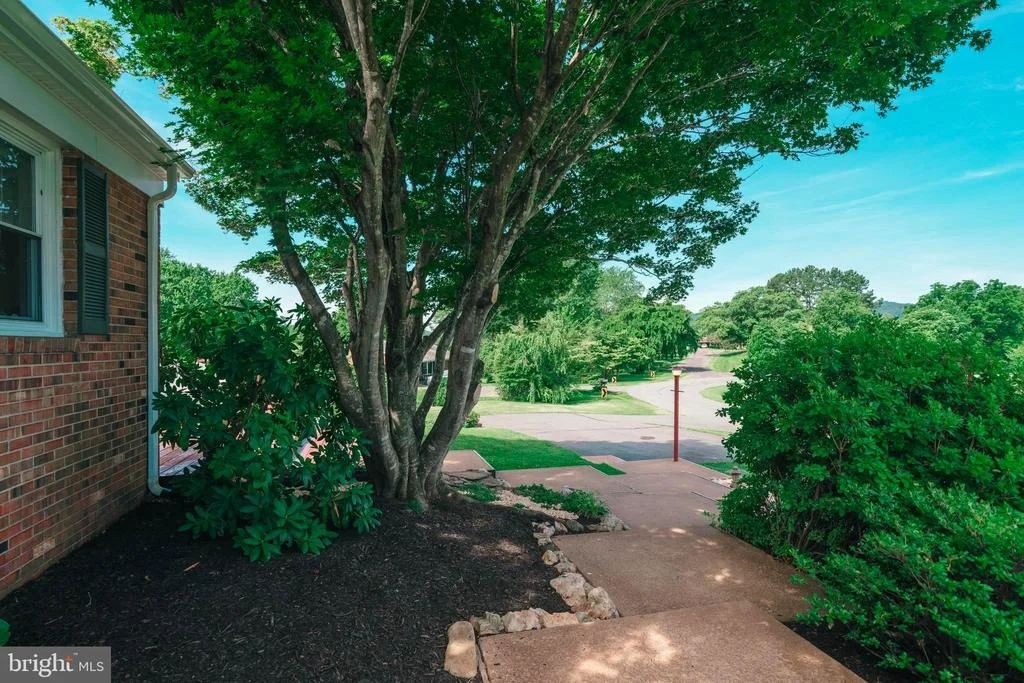 Photo of 230 BLANKENBAKER ROAD