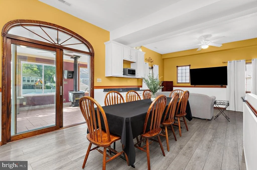 Photo of 545 FOREST VIEW ROAD