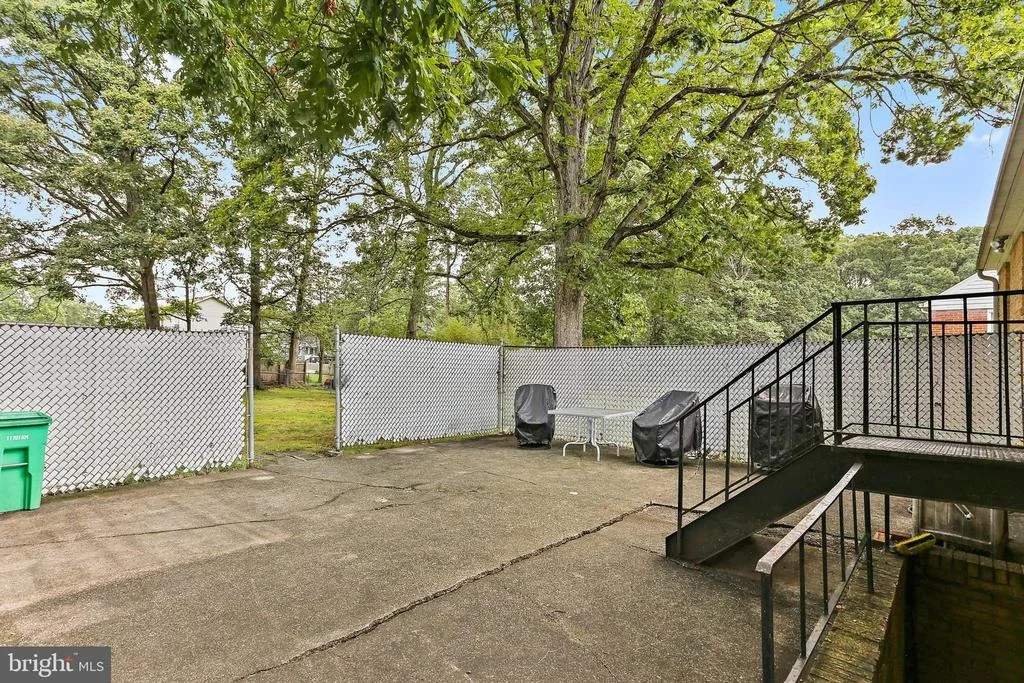 Photo of 7214 EARL DRIVE